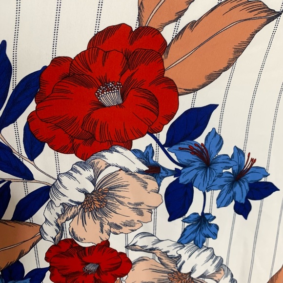 NWT   LIZ CLAIBORNE CAREER       SLEEVELESS FLORAL PRINT TOP   2X PLUS - Picture 6 of 10